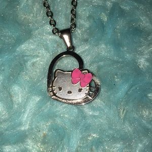 😇 Hello Kitty necklace 😇